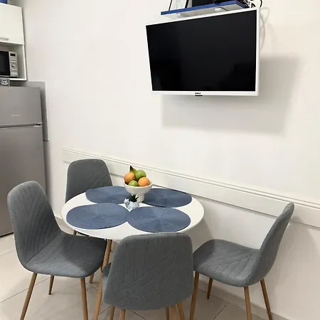 Apartment Emica *